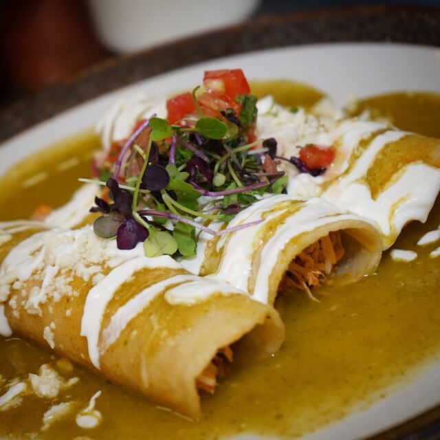 Chicken enchilada 🤤